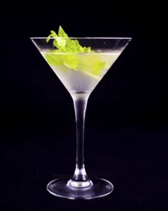 Коктейль Celery Gin Martini (Мартіні з селеровим джином) - фото 1