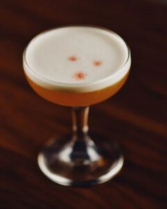 Коктейль Islay Whisky Sour (Сауер з острівним віскі) - фото 1
