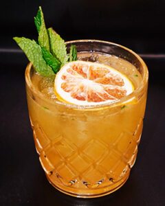 Коктейль Jack Honey Smash (Смеш з Jack Daniel's Honey) - фото1