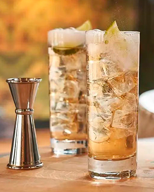 Коктейль Jameson & Ginger Ale (Джеймсон з імбирним елем) - фото 1
