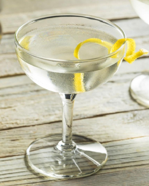 Коктейль Lemon Twist Fizz (Лимонний твіст Фізз) - фото 1