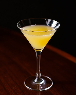Коктейль M. M. M. (Mezcal Mango Margarita) (М. М. М. (Маргарита з мескалем та манго)) - фото 1